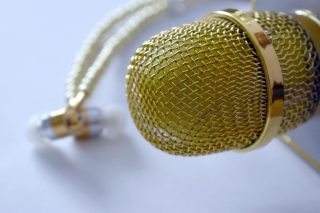 microphone-5020355_1280-320x213  